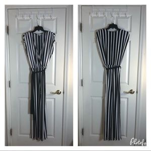 Sandra Darren Black White Jumpsuit size Medium